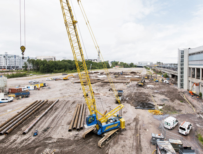Porapaalut toimitettiin työmaalle mahdollisimman pitkinä, 25–33 -metrisinä.