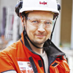 Vastaava mestari Pete Simos vakuuttaa, ett&auml; vaikka yll&auml;tyksi&auml; on tullut ja kiire jatkuu, ty&ouml;maan organisaatio vie projektin maaliin aikataulussa.