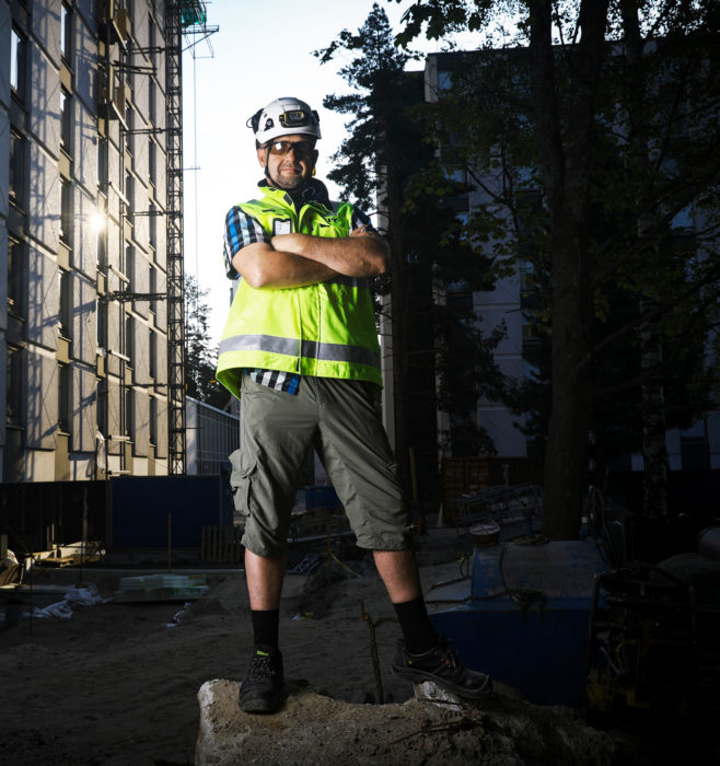 Työmaan työnjohtaja ja vastaava mestari Marko Pennanen: ”Tällainen on aina vähän haasteellisempi kuin uuden tekeminen.”